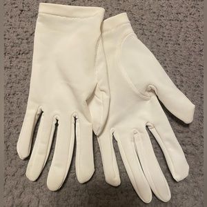 Vintage Finale Self Stretch Dyeable Color Lovers Matte White Short Gloves